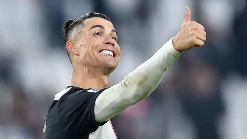 Cristiano Ronaldo presumió foto de su madre ya recuperada