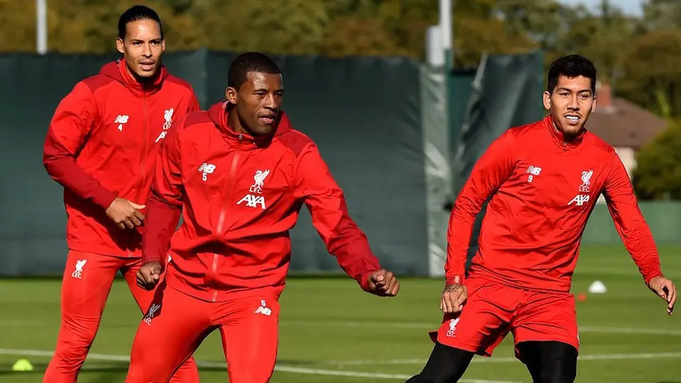 Equipos de Premier League volvieron este martes a los entrenamientos