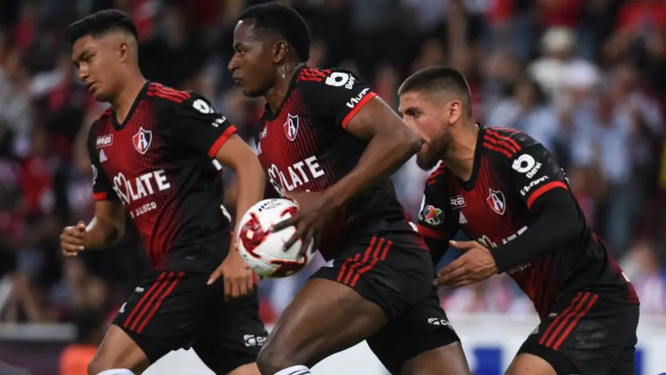 Atlas: Los Rojinegros anunciaron el fin de su relación con Adidas