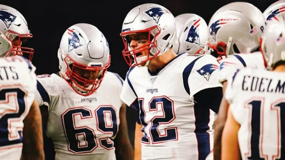 Tom Brady, Aaron Donald y JJ Watt encabezan equipo de la década en la NFL