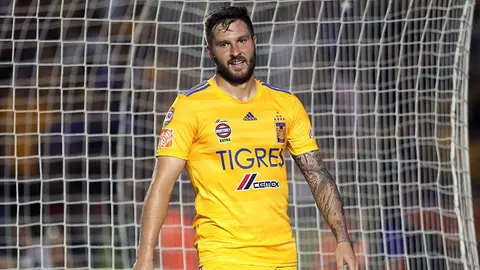 Jugadores de Veracruz insultaron a Gignac y Vargas por no respetar protesta