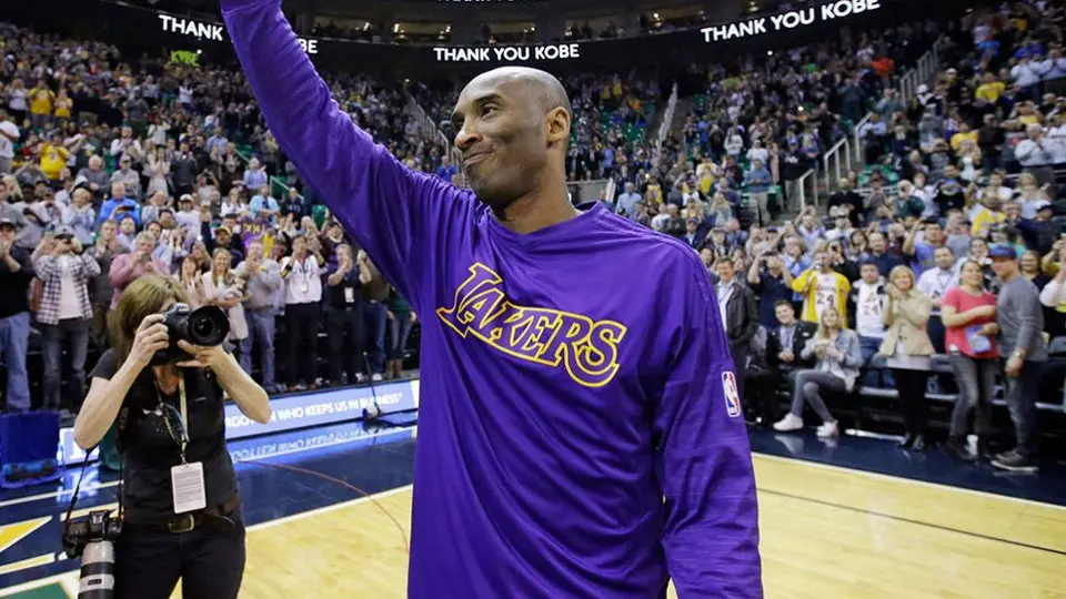 Kobe Bryant y Chris Doleman serán homenajeados durante el Super Bowl LIV