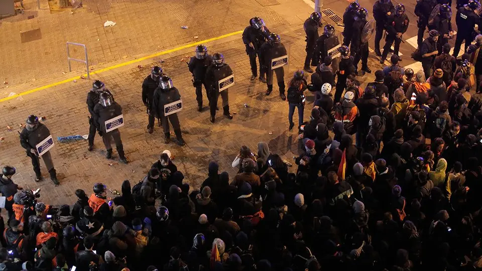 Protestas durante el Barcelona vs Real Madrid dejaron al menos 21 heridos
