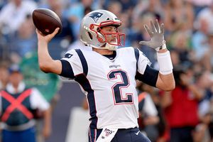 New England Patriots firmó al quarterback Brian Hoyer