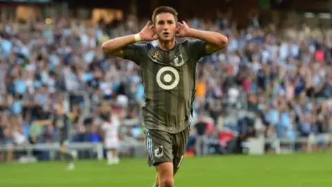 Minnesota United invitó a sus empleados a renunciar y les dio nuevas opciones de trabajo