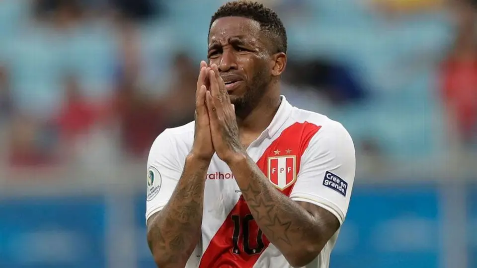 Jefferson Farfán dio positivo por coronavirus