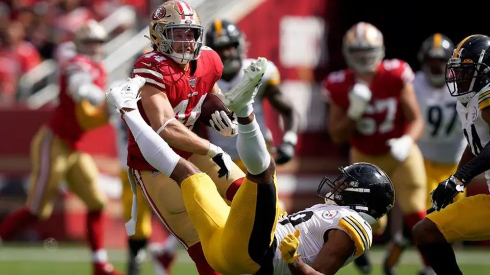 San Francisco venció a Pittsburgh a pesar de haber entregado cinco veces el balón