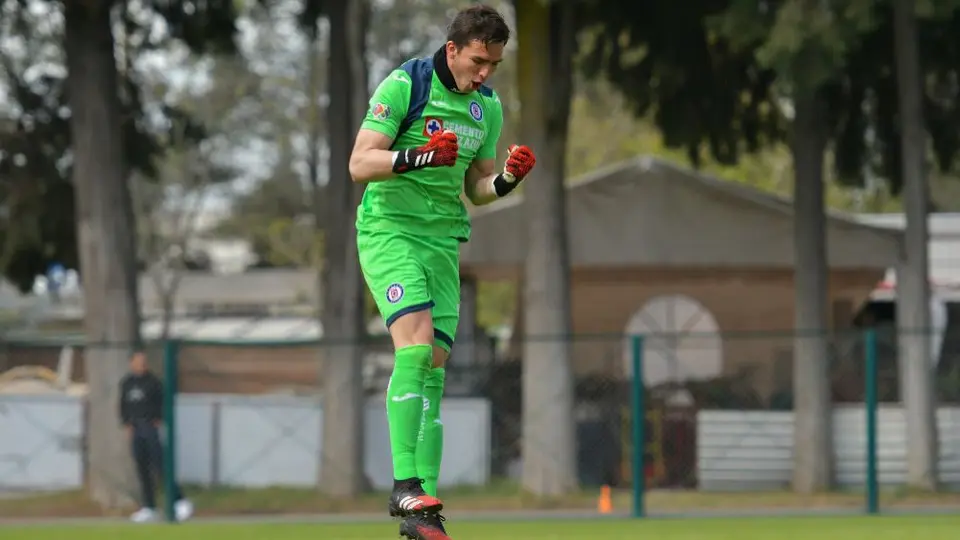 Cruz Azul: Sebastián Jurado, tendencia en Twitter tras error de Corona