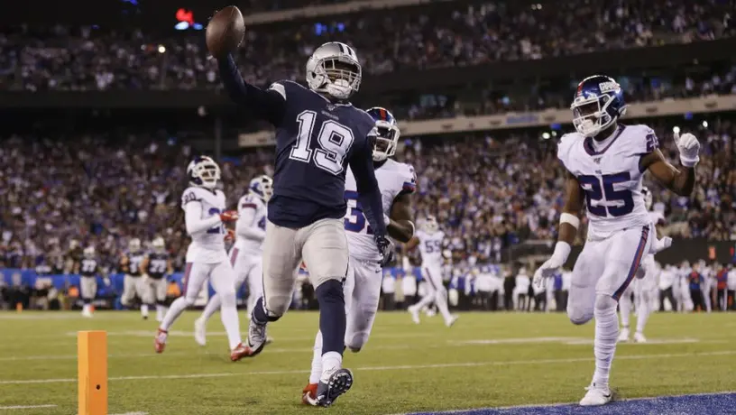 Cowboys terminó por aplastar a Giants en duelo marcado por polémica arbitral