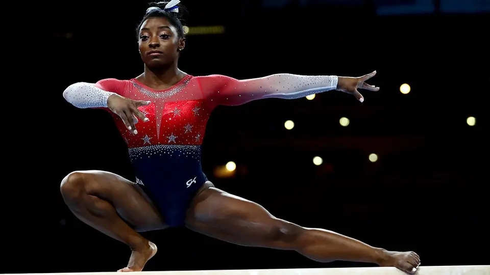Simone Biles logra récord de medallas para una mujer en Mundiales de Gimnasia 
