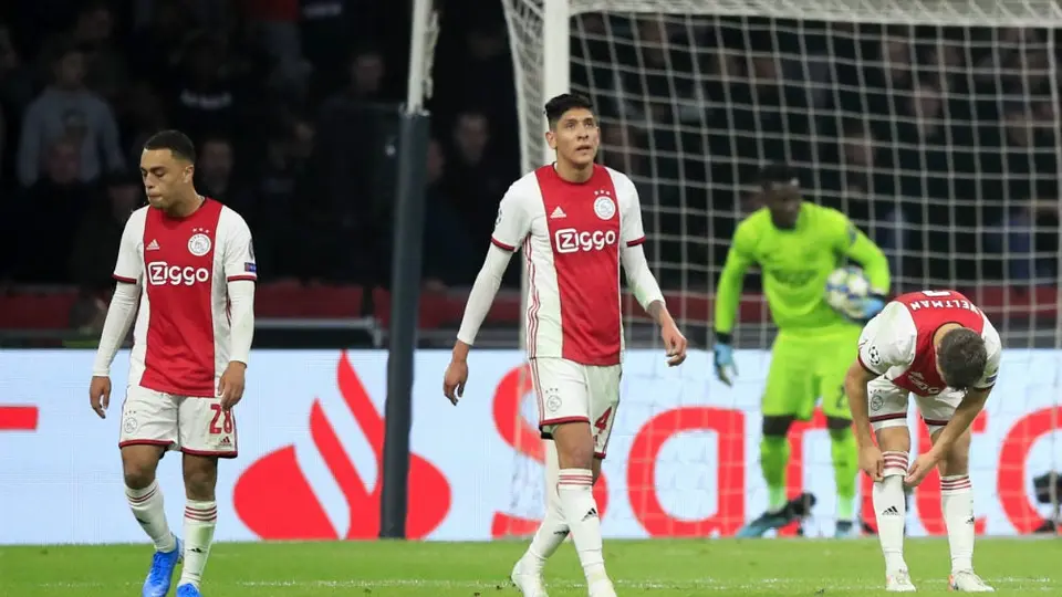 Ajax y Edson Álvarez perdieron en casa ante el Chelsea en la Champions