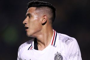 Uriel Antuna a Álvaro Morales: 'Si no fuera por Chivas no comes'
