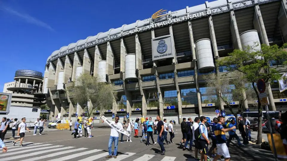 Estadio Santiago Bernabéu se convertirá en centro de abasto para material sanitario