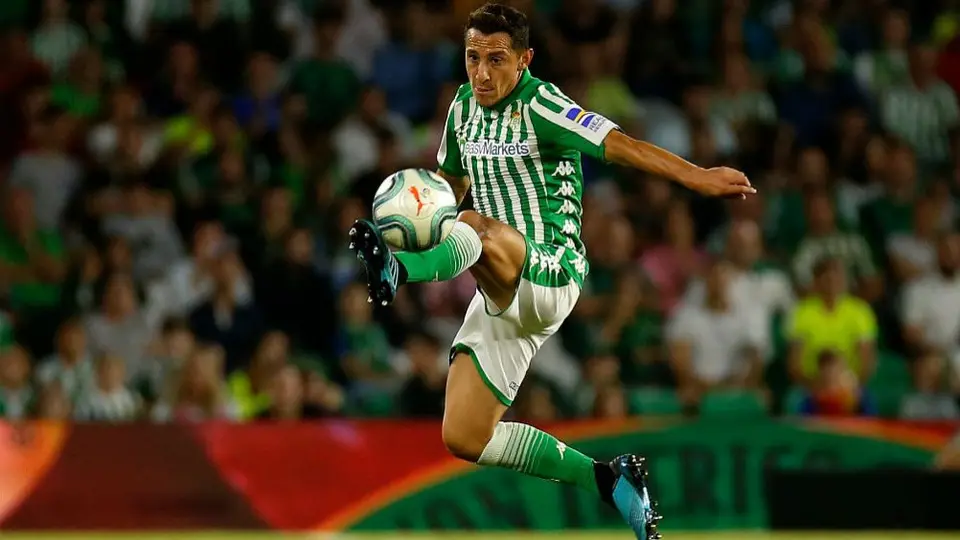 Betis empató ante Eibar con Guardado de titular y Lainez jugando dos minutos