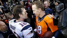 Duelo de golf entre Brady y Manning fue visto por seis millones de personas