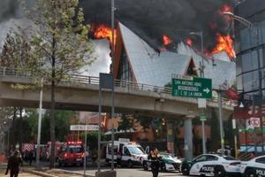 Se registró fuerte incendio en iglesia de la colonia Jardín Balbuena