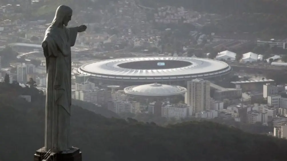 Cristo Redentor y el Maracaná de fondo | AP