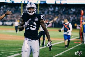 Darren Waller renovó contrato con Oakland Raiders hasta 2023