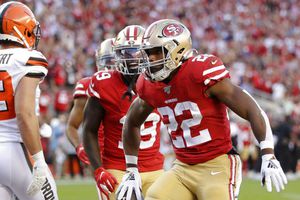 Charles Haley: 'Corredores de 49ers, con mejor nivel que Ezekiel Elliott'