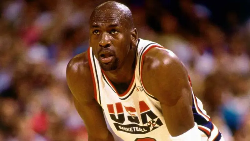 Camiseta que usó Jordan con el Dream Team fue subastada en 5.2 millones de pesos
