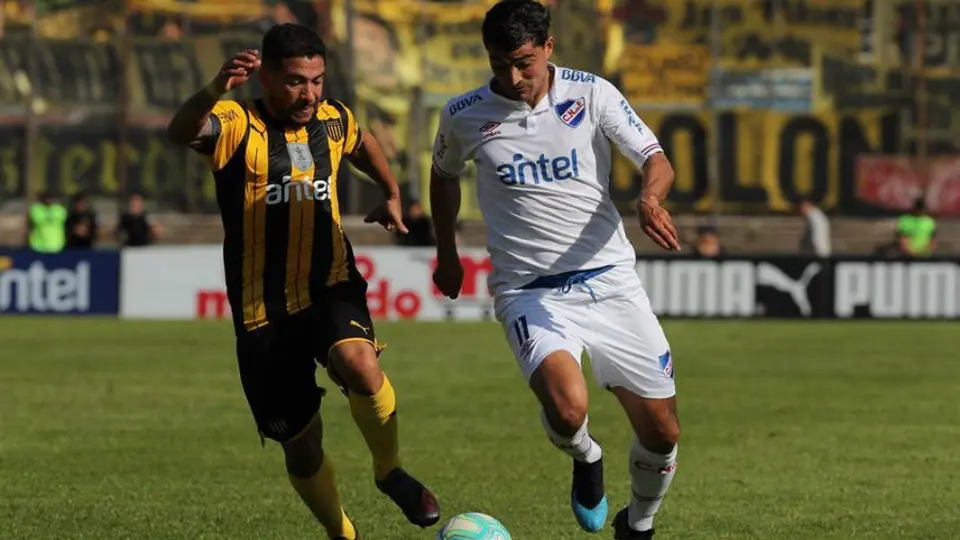 Walter Gargano sufrió fractura en Clásico Peñarol contra Nacional