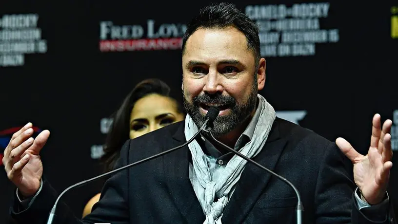 De la Hoya desafió a Mayweather para recaudar fondos contra el coronavirus