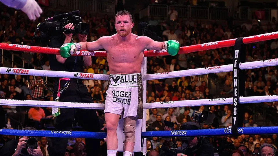 De la Hoya: 'Saunders es una posibilidad para que pelee con Canelo'