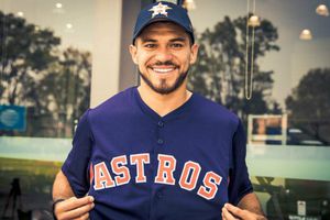 Henry Martín mostró su apoyo a los Astros en la Serie Mundial