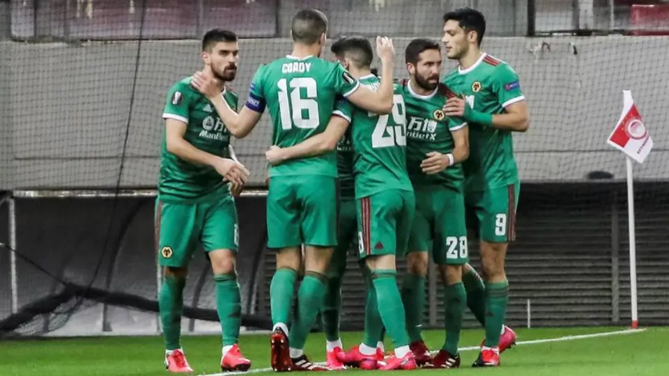 Jiménez y Wolverhampton rescataron empate en la Ida de 8vos de Europa League
