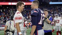 Tom Brady le dio una graciosa bienvenida a Eli Manning en Twitter