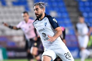 Rodolfo Pizarro se tituló como licenciado en Administración desde Miami