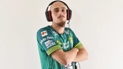 León y Atlético San Luis golearon y se mantuvieron en lo alto de la eLigaMX
