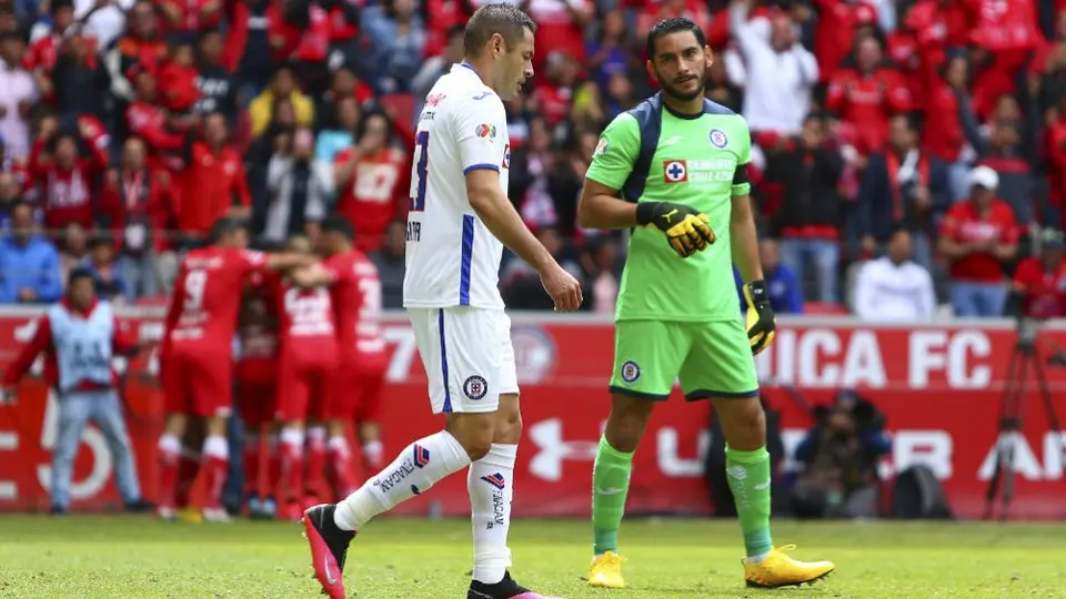Cruz Azul: Pablo Aguilar negó discusión con Jesús Corona tras error