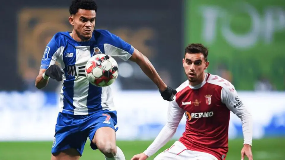 Tecatito y Porto cayeron de último minuto en la Final de la Copa de la Liga