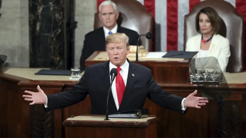 Donald Trump, en polémica tras 'bailar' durante el Himno en el Super Bowl