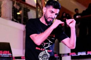 Boxeador se ofreció a entrenar a niño que quería suicidarse por bullying