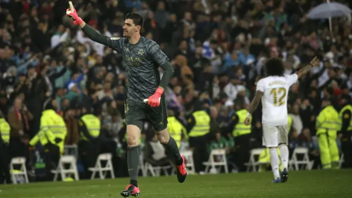Courtois logró hazaña histórica con el Real Madrid en el Clásico Español