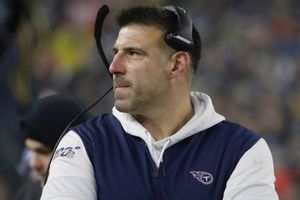 Coach de Titans consideraría cortarse el miembro si gana el Super Bowl