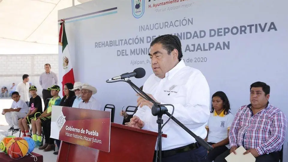 Gobernador de Puebla sobre coronavirus: 'Están contagiados los ricos, los pobres somos inmunes'