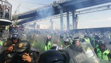 Elementos de la policía federal y capitalina se enfrentaron durante manifestación