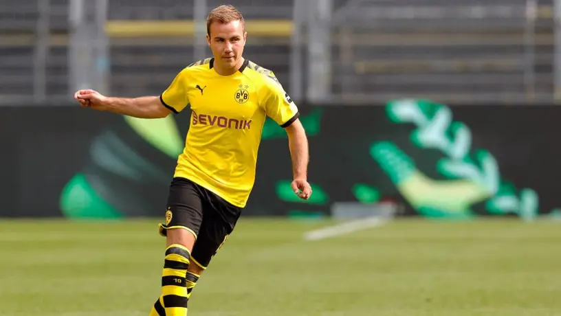Mario Götze no habría renovado con el Borussia Dortmund por culpa de 'TikTok'