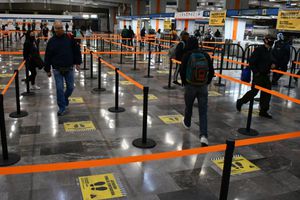 Metro de la CDMX exigirá a usuarios entrar por unifila en algunas estaciones