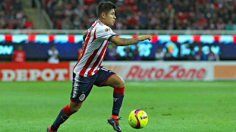 Chofis López se reunió con Victor Guzmán para 'convencerlo' de fichar con Chivas