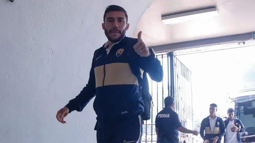 Vigón de Pumas y Souza de Pachuca entregaron despensas tras apostar