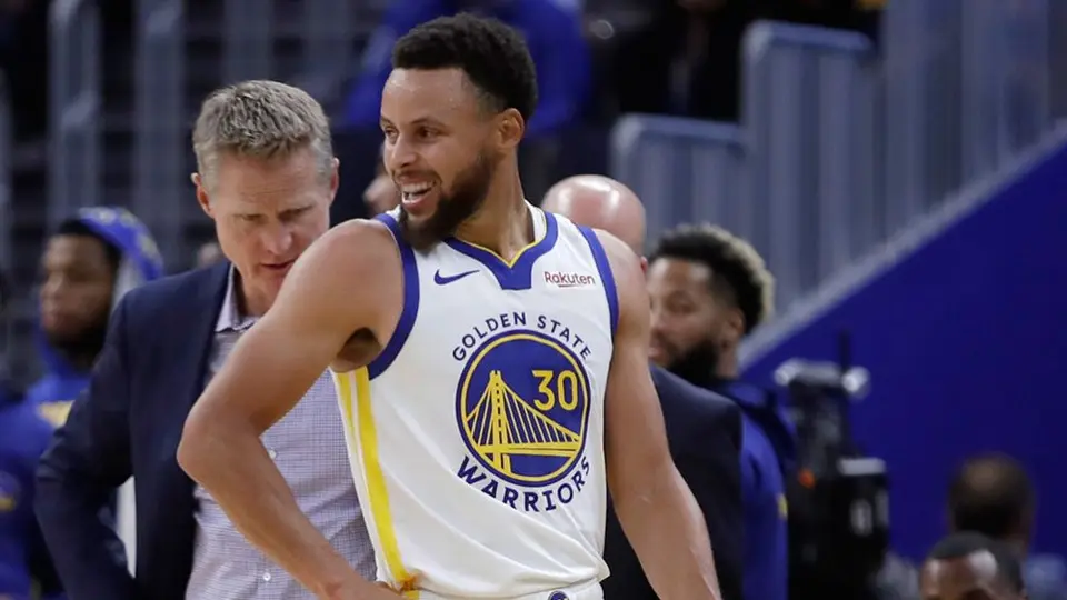 Stephen Curry sufrió fractura de mano en juego de Warriors vs Suns