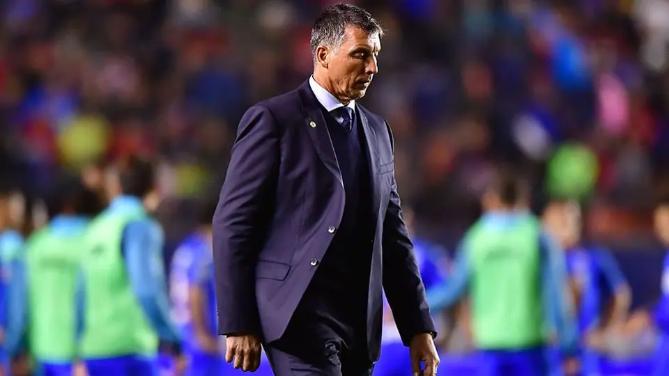Cruz Azul: Siboldi confirmó que terceros entorpecieron negociaciones por Alex Castro