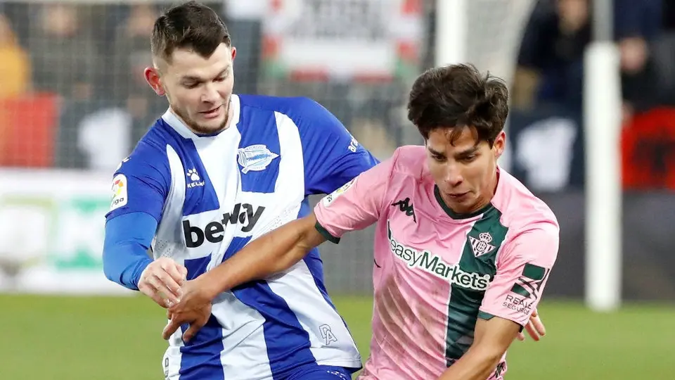 Betis empató con Alavés con Guardado de titular y Lainez jugando unos minutos