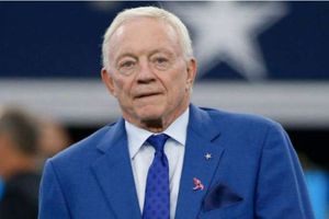 Jerry Jones aseguró que el contrato de Dak Prescott no es prioridad para Dallas