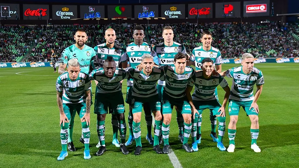 Ocho jugadores de Santos Laguna dan positivo por Covid-19