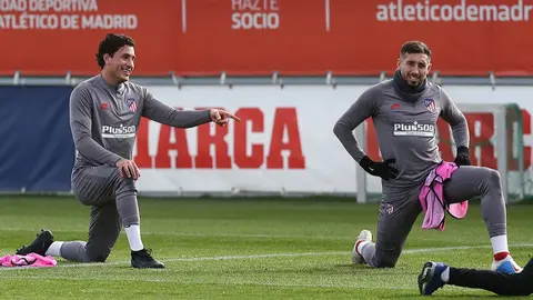 Héctor Herrera se perfila para ser titular del Atlético contra Juventus